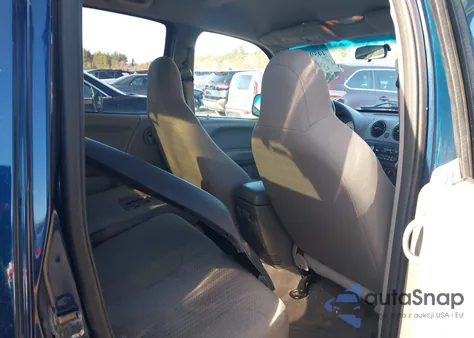 2004 Jeep Liberty Sport из США, поврежденный, VIN 1J4GL48K14W258379